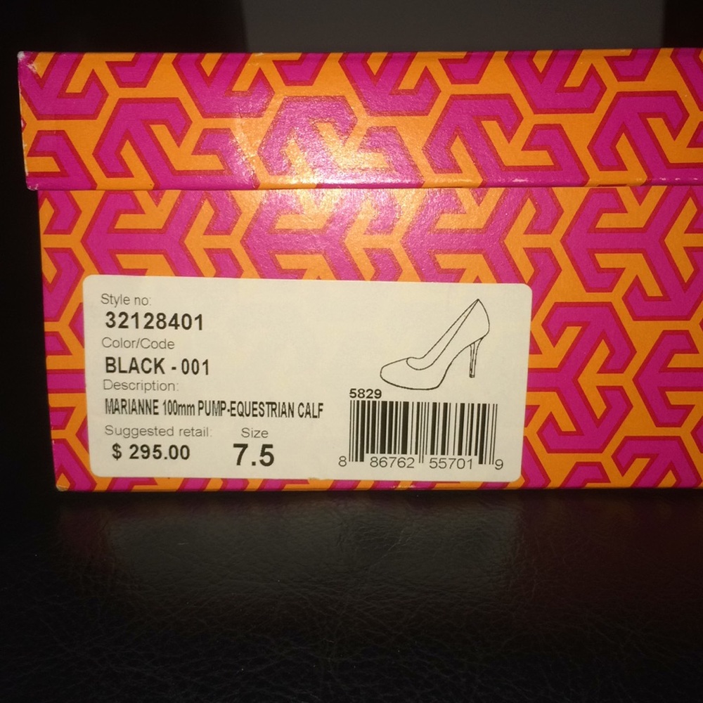 Tory Burch Black Pumps size 7.5